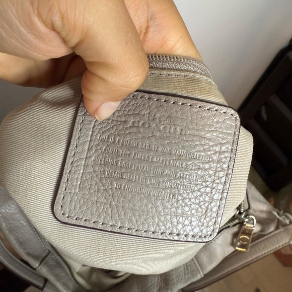 COACH GRAY LEATHER ISABELLE SHOULDER BAG - Picture 4 of 9